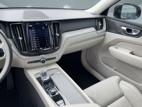 Used 2023 Volvo XC60 B5 Ultimate image 27