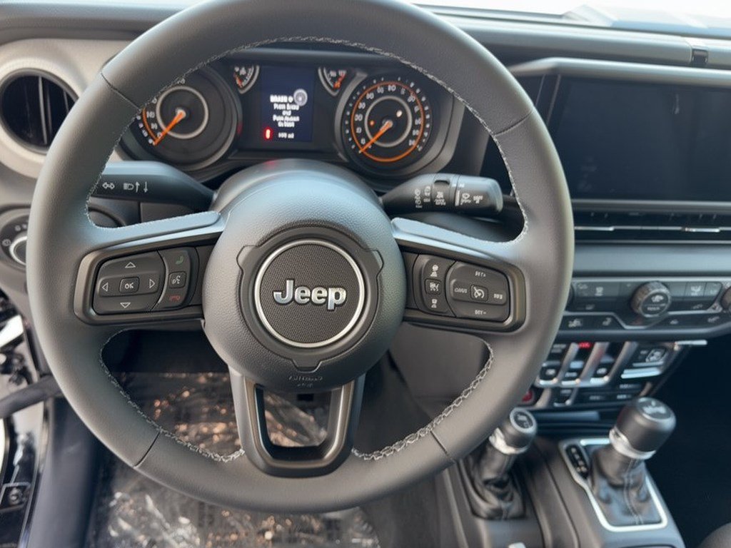 Used 2026 Jeep Wrangler Sport AWD/4WD image 10