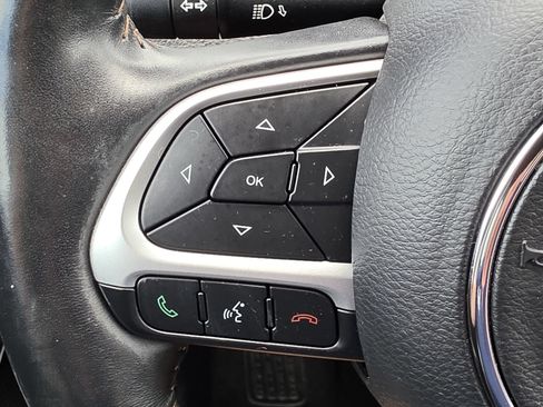 Used 2019 Jeep Compass Limited FWD image 22