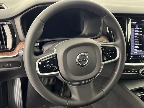 Certified 2025 Volvo V60 B5 Cross Country Plus image 13