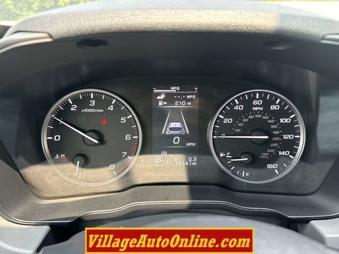 Used 2024 Subaru Crosstrek 2.0i Premium AWD/4WD image 20