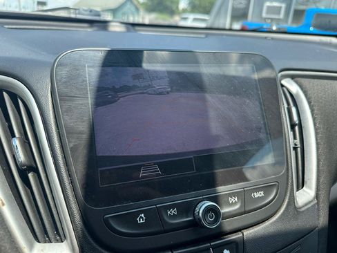 Used 2022 Chevrolet Malibu LS FWD image 21
