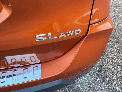 Used 2020 Nissan Rogue SL w/ Premium Package image 12