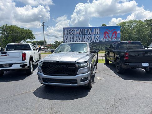 Used 2025 RAM 1500 Big Horn AWD/4WD image 18