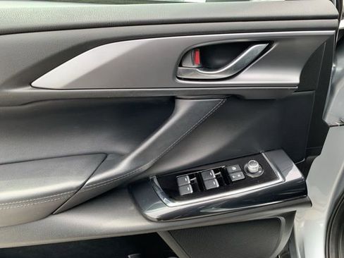 Used 2019 MAZDA CX-9 Touring image 10