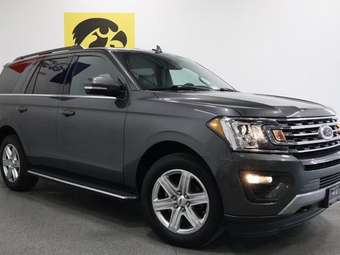 Used 2019 Ford Expedition XLT w/ Equipment Group 202A image 2