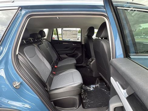 New 2026 Volkswagen Tiguan SE FWD image 15