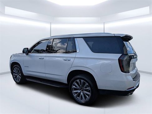 Used 2025 Chevrolet Tahoe High Country image 5