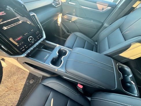 New 2026 GMC Acadia Elevation w/ Black Edition image 16