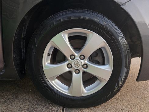 Used 2012 Toyota Sienna LE image 64