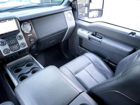 Used 2016 Ford F250 Lariat w/ Lariat Ultimate Package image 18