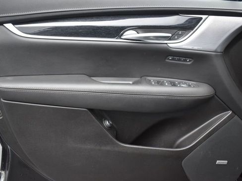 Certified 2023 Cadillac XT5 Premium Luxury AWD/4WD image 10