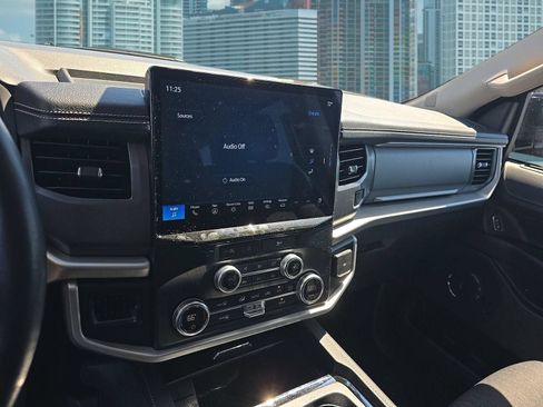 Used 2024 Ford Expedition Max XLT RWD image 13