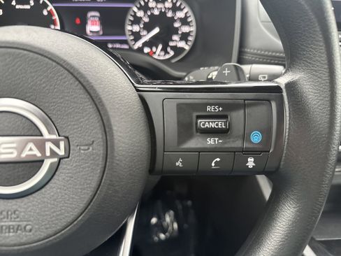 Used 2023 Nissan Rogue SV AWD/4WD image 21