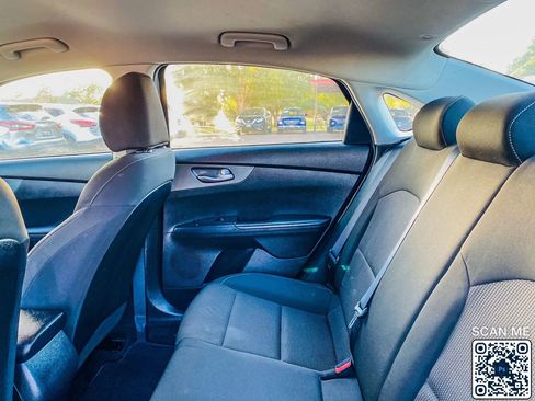 Used 2020 Kia Forte LXS image 27