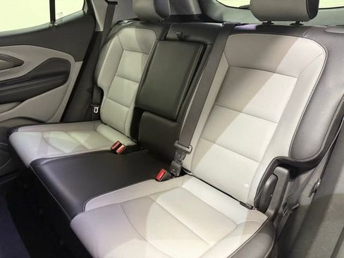 Used 2022 GMC Terrain SLT w/ Infotainment Package II image 27