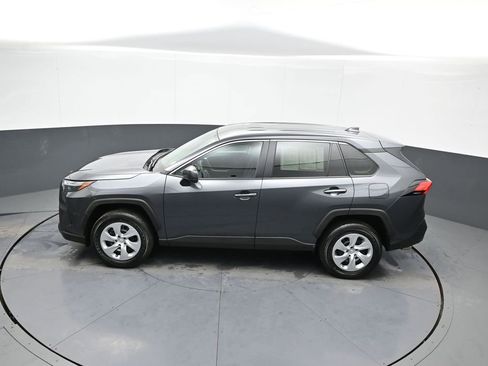 Certified 2025 Toyota RAV4 LE image 40