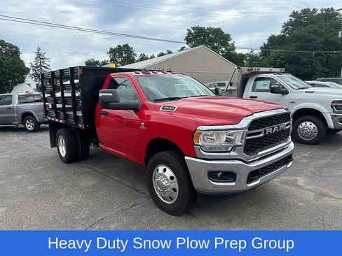 Used 2024 RAM 3500 Tradesman AWD/4WD image 2