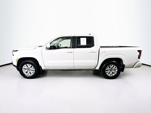 Used 2024 Nissan Frontier SV w/ SV Convenience Package image 4