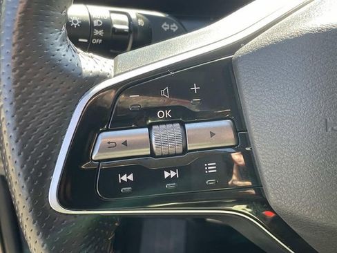 Certified 2023 Nissan Ariya FWD image 22