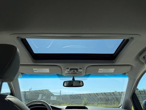 Used 2014 Toyota Sienna XLE AWD/4WD image 24