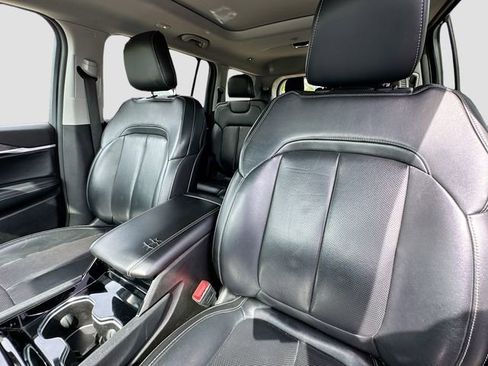 Used 2021 Jeep Grand Cherokee L Limited w/ Luxury Tech Group II AWD/4WD image 27
