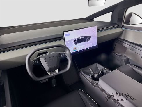 Used 2025 Tesla Cybertruck AWD Crew Cab image 30