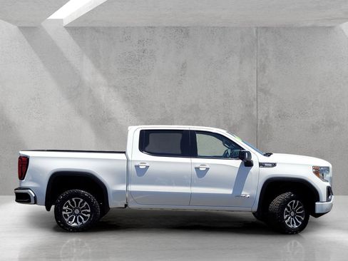 Used 2021 GMC Sierra 1500 AT4 w/ AT4 Premium Package AWD/4WD image 4