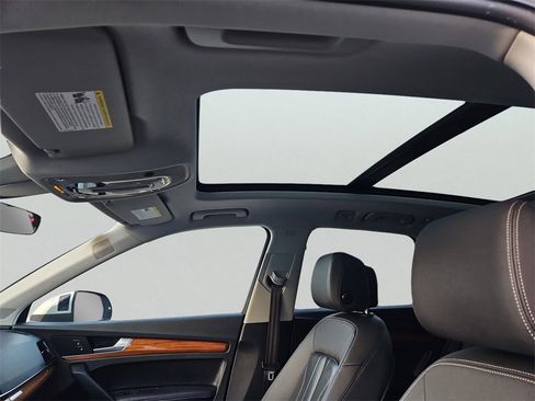 Used 2023 Audi Q5 2.0T Premium Plus image 16