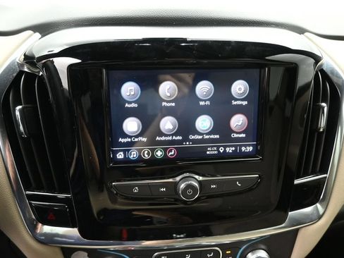 Used 2023 Chevrolet Traverse LS FWD image 14