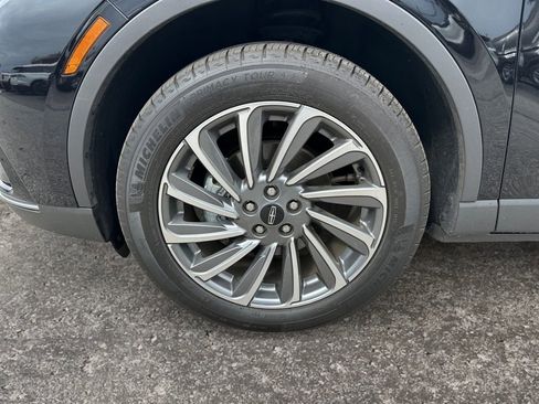 Used 2023 Lincoln Corsair Reserve image 8