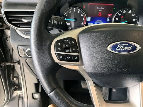 Used 2021 Ford Explorer XLT w/ Equipment Group 202A image 24
