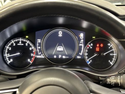 Used 2019 MAZDA MAZDA3 Hatchback FWD image 29