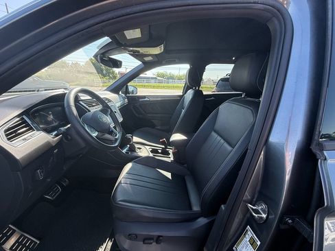 Used 2023 Volkswagen Tiguan SE R-Line FWD image 12