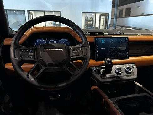 Used 2024 Land Rover Defender 130 X AWD/4WD image 17