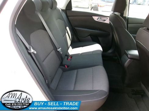 Used 2022 Kia Forte Sedan FWD image 17