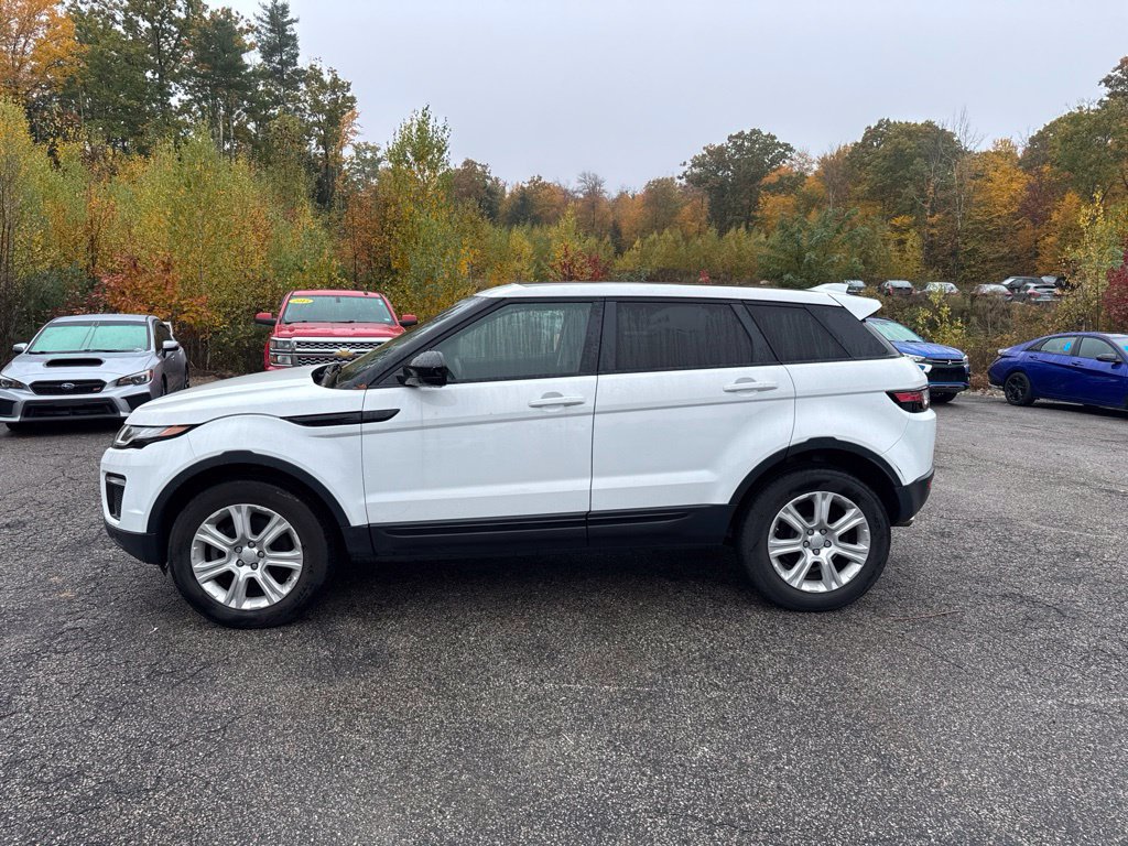 Used 2018 Land Rover Range Rover Evoque SE AWD/4WD image 2