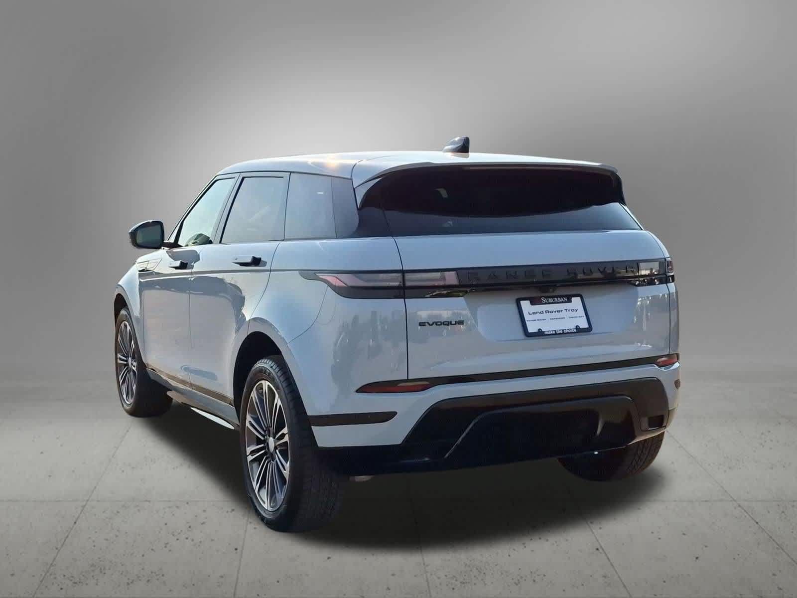Certified 2026 Land Rover Range Rover Evoque Dynamic SE AWD/4WD image 4
