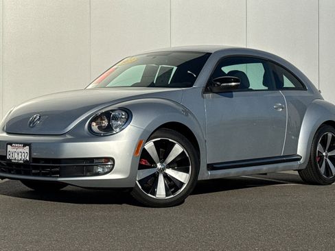 Used 2013 Volkswagen Beetle 2.0T image 1