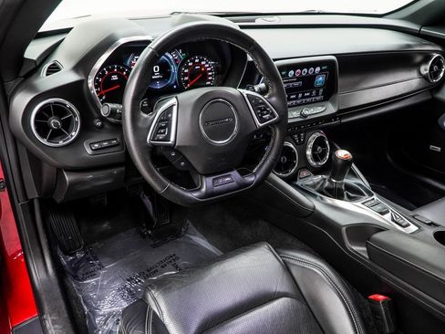 Used 2017 Chevrolet Camaro SS image 15