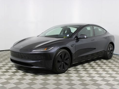 Used 2025 Tesla Model 3 Long Range RWD image 27