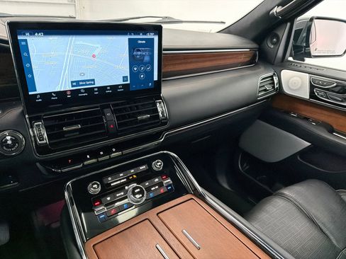 Certified 2023 Lincoln Navigator Black Label image 29