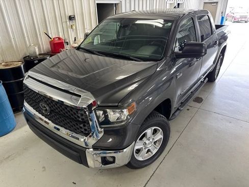 Used 2020 Toyota Tundra SR5 w/ SR5 Upgrade Package AWD/4WD image 31