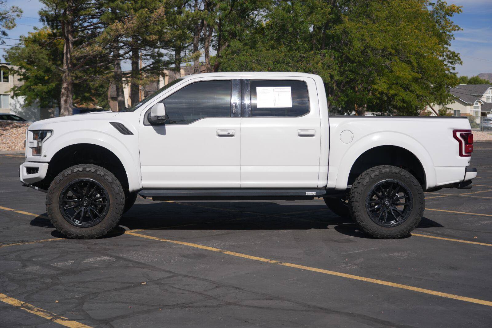 Used 2019 Ford F150 Raptor w/ Equipment Group 802A Luxury AWD/4WD image 2