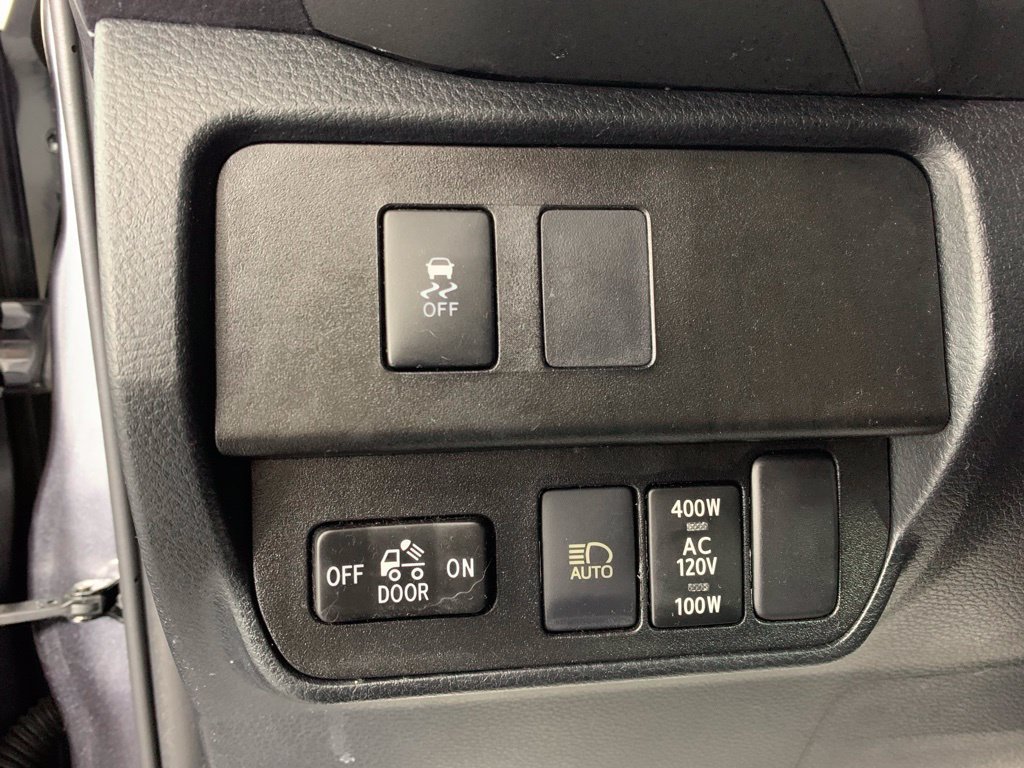 Certified 2021 Toyota Tacoma TRD Off-Road AWD/4WD image 26