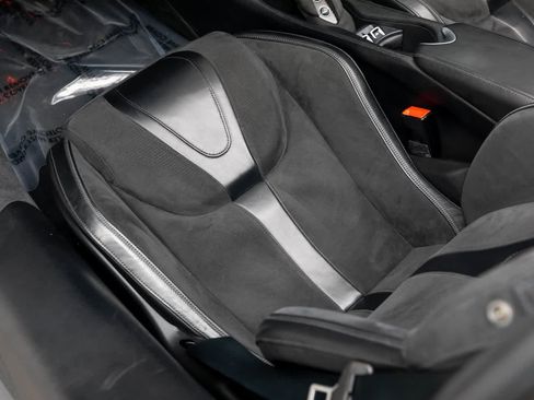 Used 2023 McLaren 720S Spider image 24