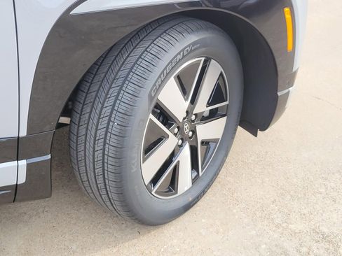 New 2026 Hyundai Ioniq 9 SEL image 6