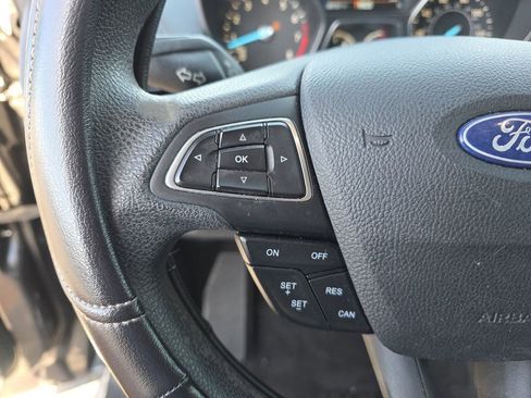 Used 2019 Ford Escape S image 24