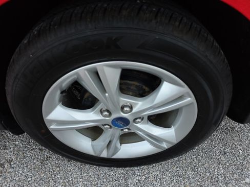 Used 2013 Ford Focus SE FWD image 25