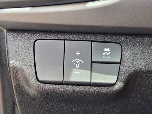 Used 2023 Kia Rio S FWD image 25